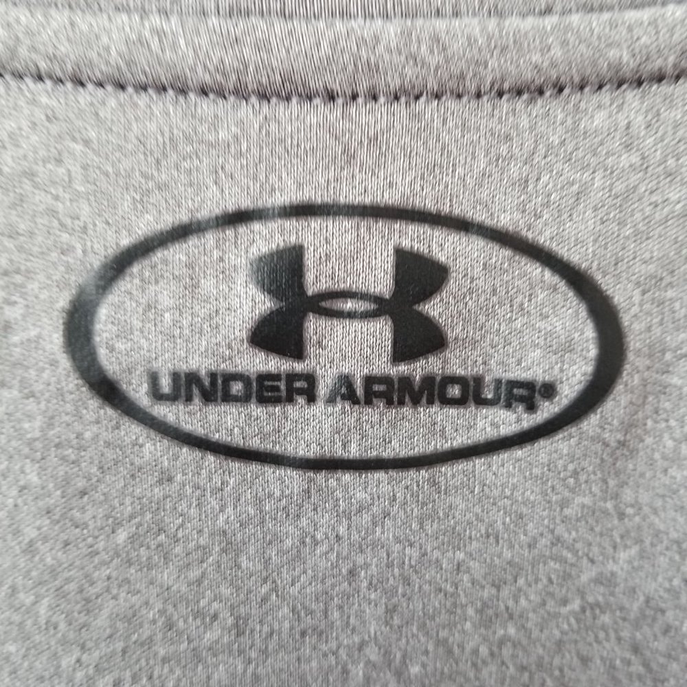 Under Armour Loose Heatgear Size Medium. Excellent condition. - Picture 4 of 7